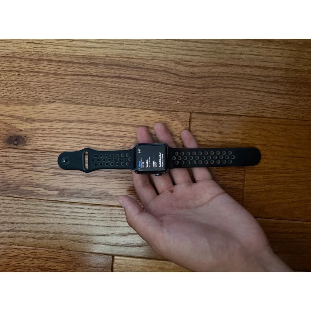Nike Apple Watch Series 2 38mm aluminum case black